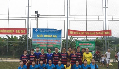 Bóng đá nữ Bệnh viện đa khoa Hùng Vương: phân định thắng thua bằng loạt sút penalty.