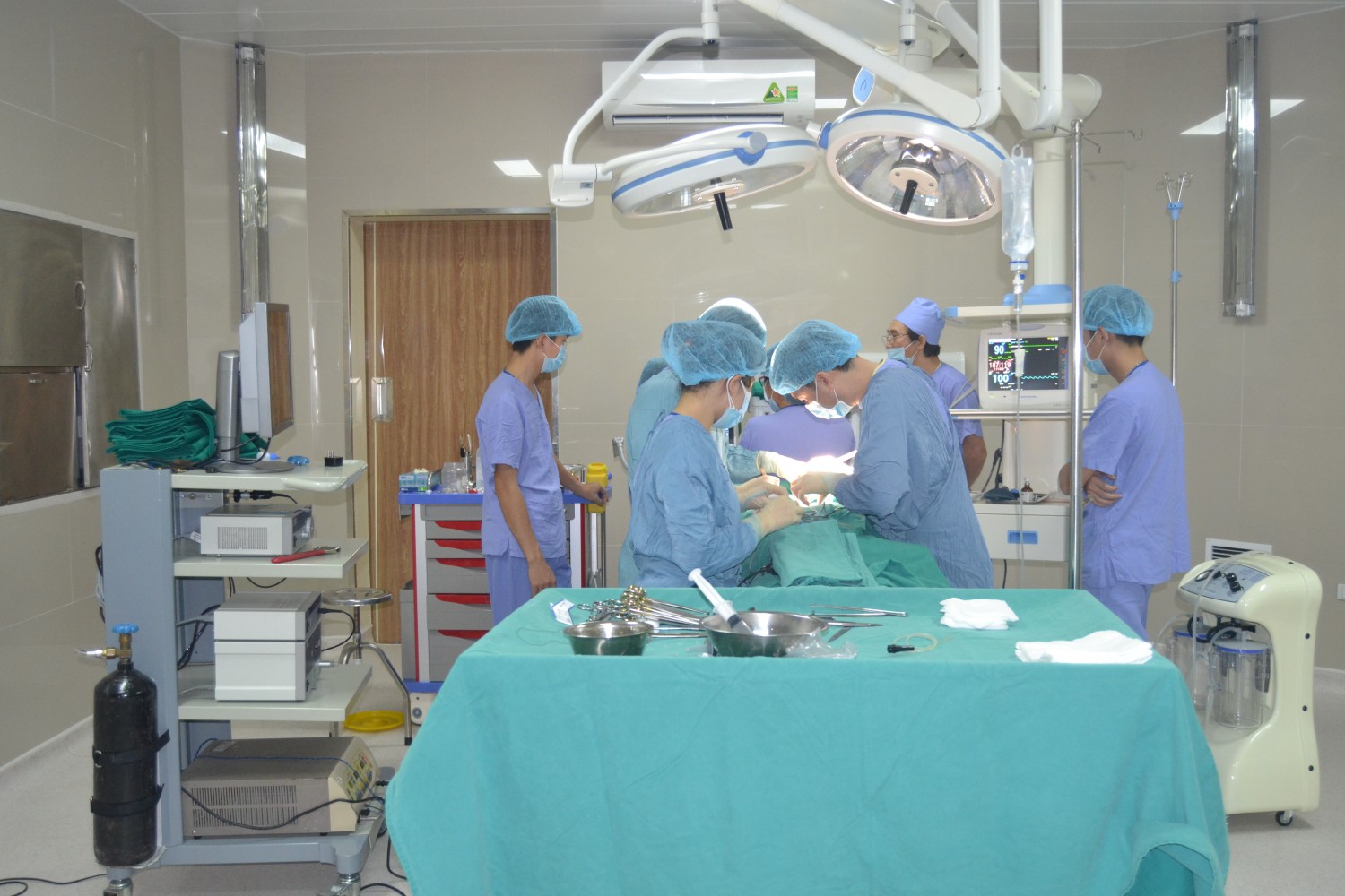 Bệnh viện Đa khoa Hùng Vương (Phú Thọ) phẫu thuật thành công đứt động mạch đùi
