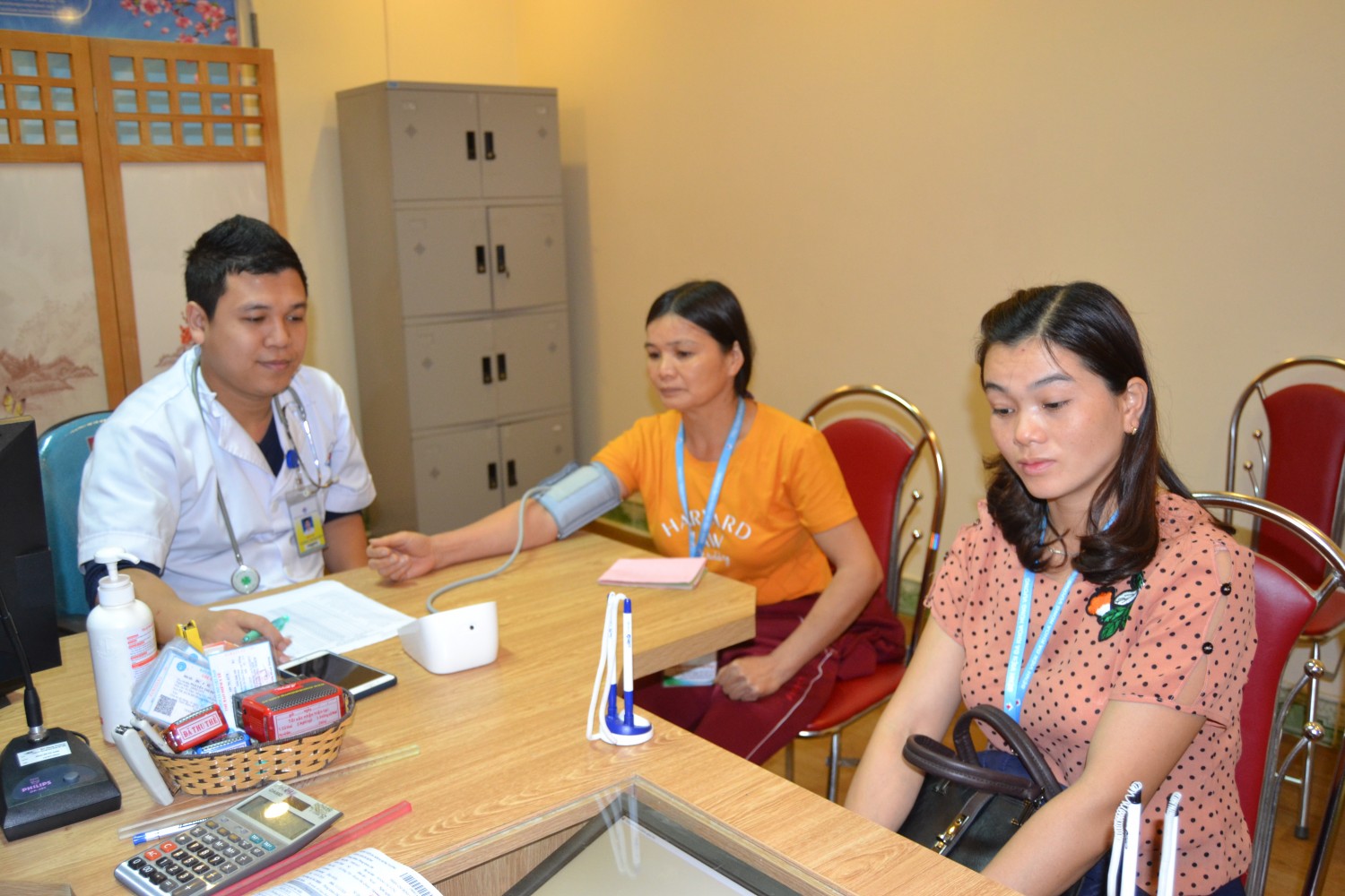 Khám sức khỏe định kỳ cho thầy cô trường Tiểu học Yên Long - Đồng Yên - Bắc Quang - Hà Giang.