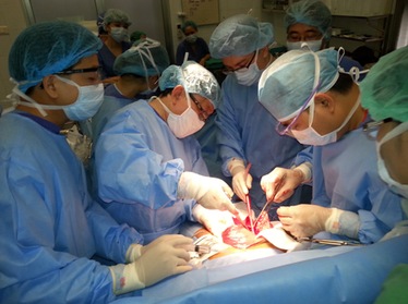 Mổ gãy chân bị tử vong: GĐ Sở Y tế Đà Nẵng nói bệnh viện làm đúng