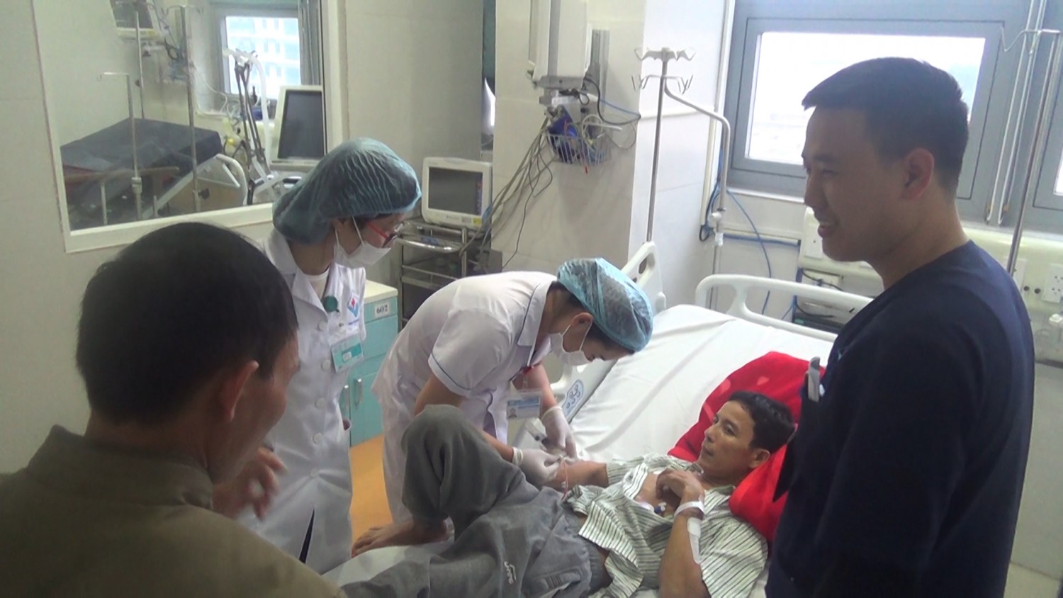 Cứu sống bệnh nhân ngừng tuần hoàn - Đài PTTH Phú Thọ